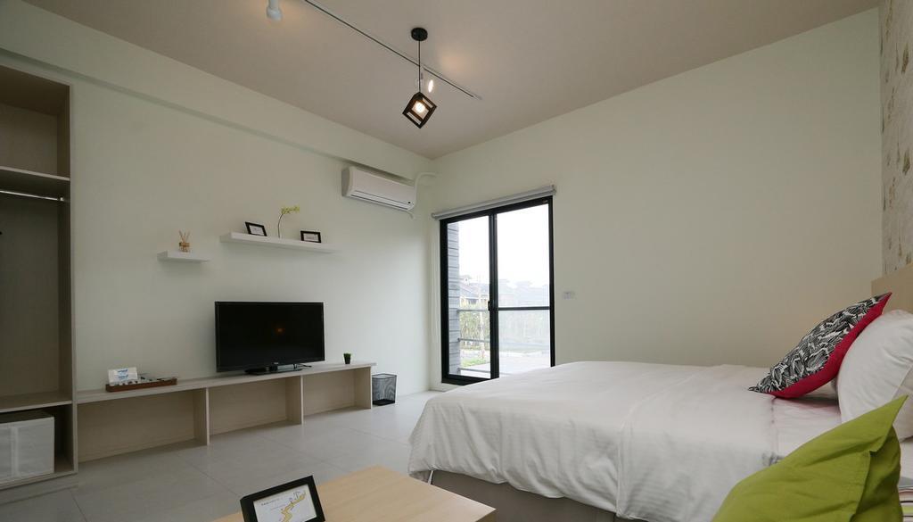 Happiness 210 B&B Dongshan  Bagian luar foto