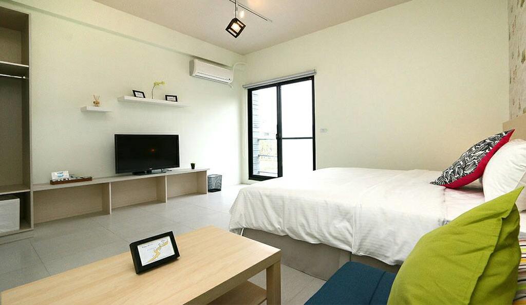 Happiness 210 B&B Dongshan  Bagian luar foto