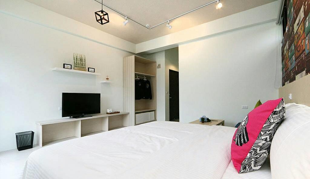 Happiness 210 B&B Dongshan  Bagian luar foto